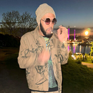 DeeWone is a Swedish Rapper, Hip-Hop, R&B, Dancehall, and Afrobeats producer and artist